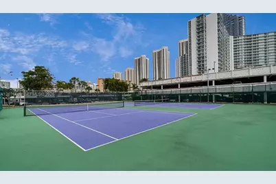 300 Bayview Dr #1608, Sunny Isles Beach, FL 33160 - Photo 13