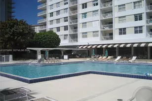 300 Bayview Dr, Sunny Isles Beach, FL 33160 - Photo 15