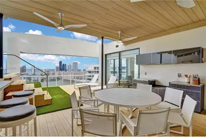 4000 Island Blvd #PH2, Aventura, FL 33160 - Photo 35