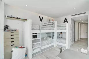 4000 Island Blvd, Aventura, FL 33160 - Photo 61
