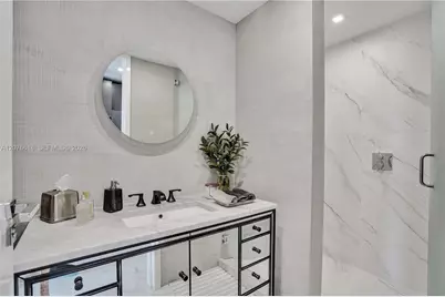 4000 Island Blvd #PH2, Aventura, FL 33160 - Photo 73