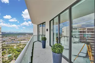 4000 Island Blvd, Aventura, FL 33160 - Photo 21