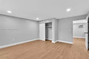 163 NW 40th St, Oakland Park, FL 33309 - Photo 21