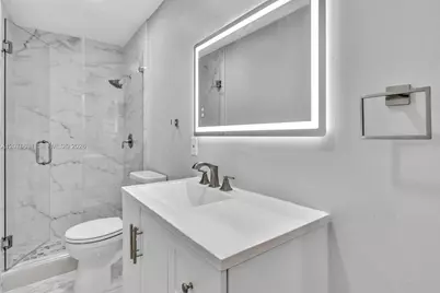 163 NW 40th St #N, Oakland Park, FL 33309 - Photo 17