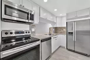 8415 SW 107th Ave, Miami, FL 33173 - Photo 9