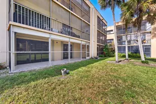 8415 SW 107th Ave, Miami, FL 33173 - Photo 21