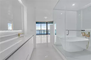 700 NE 24th St, Miami, FL 33137 - Photo 1