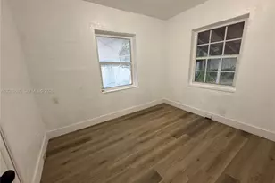 748 NE 127th St, North Miami, FL 33161 - Photo 9
