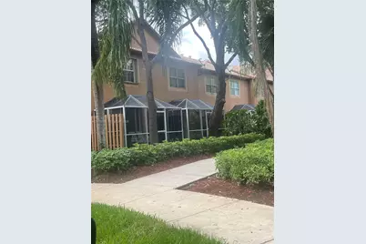 1522 Barcelona Way #5-20, Weston, FL 33327 - Photo 9