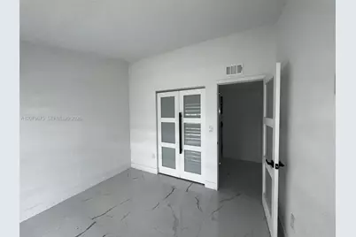 18755 NW 62nd Ave #204, Hialeah, FL 33015 - Photo 7