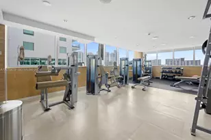 400 Sunny Isles Blvd, Sunny Isles Beach, FL 33160 - Photo 11