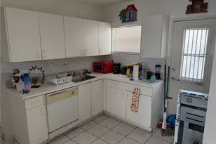 1300 Lincoln Rd, Miami Beach, FL 33139 - Photo 11