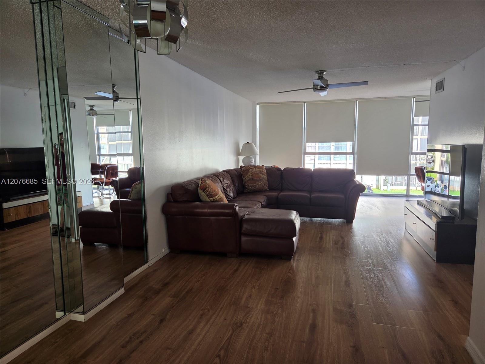 501 Three Islands Boulevard #209 - 501 Three Islands Boulevard #209, Hallandale Beach, FL 33009 Luxury Property | Jose Angel Pina