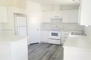 220 NE 12th Ave, Homestead, FL 33030 - Photo 3