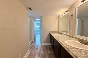 879 NE 195th St, Miami, FL 33179 - Photo 15