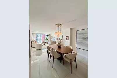 1450 Brickell Bay Dr #1410, Miami, FL 33131 - Photo 5