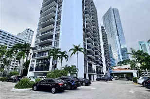 1450 Brickell Bay Dr, Miami, FL 33131 - Photo 3