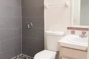 15401 SW 81st Cir Ln, Miami, FL 33193 - Photo 9