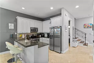 1139 N Victoria Park Rd, Fort Lauderdale, FL 33304 - Photo 13