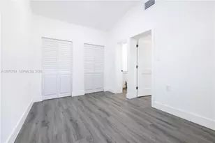 1029 NW 42nd St, Miami, FL 33127 - Photo 11