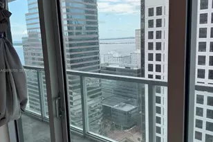 500 Brickell Ave, Miami, FL 33131 - Photo 17