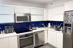 5600 Collins Ave, Miami Beach, FL 33140 - Photo 9