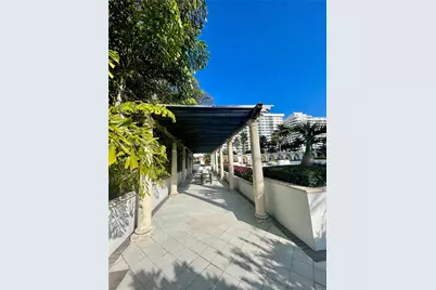 5600 Collins Ave #16P, Miami Beach, FL 33140 - Photo 35