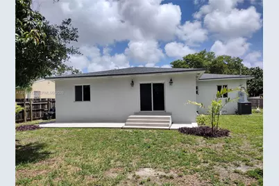 300 S Biscayne River Dr, Miami, FL 33169 - Photo 21