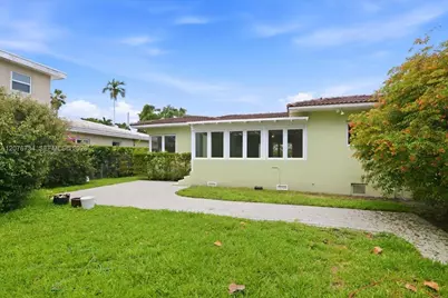 8975 Froude Ave, Surfside, FL 33154 - Photo 31