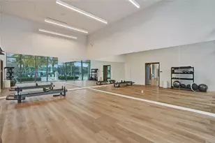 2411 Laguna Cir, North Miami, FL 33181 - Photo 93