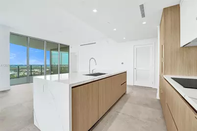 2411 Laguna Circle #2511, North Miami, FL 33181 - Photo 11