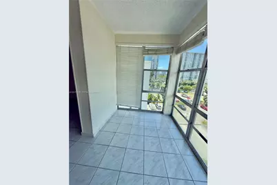 17560 Atlantic Blvd #503, Sunny Isles Beach, FL 33160 - Photo 19