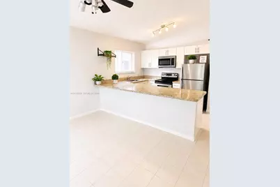 405 Kelly Ln, Weston, FL 33326 - Photo 5