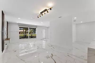 7220 NW 10th Pl, Plantation, FL 33313 - Photo 11