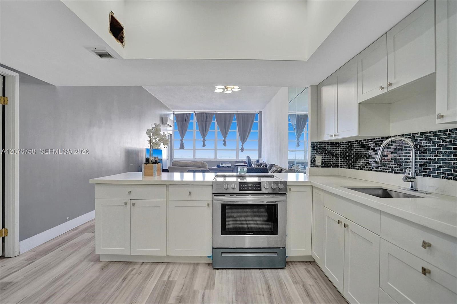 1351 NE Miami Gardens Dr #1703E - 1351 NE Miami Gardens Dr #1703E, Miami, FL 33179 Luxury Property | Jose Angel Pina