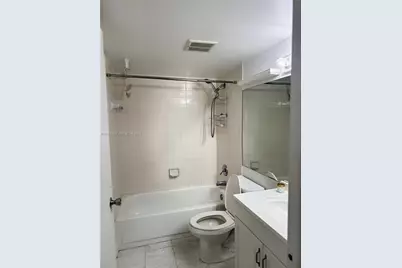 770 Claughton Island Dr #601, Miami, FL 33131 - Photo 27