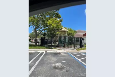 4240 NE 9th St, Homestead, FL 33033 - Photo 31