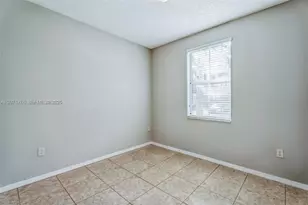 4240 NE 9th St, Homestead, FL 33033 - Photo 3