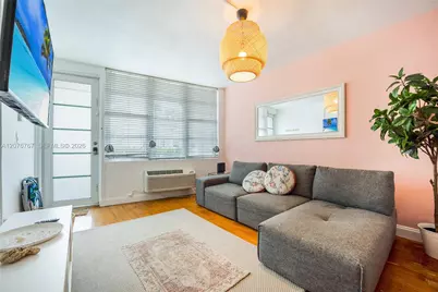 300 74th St #6, Miami Beach, FL 33141 - Photo 3