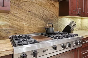 571 S Mashta Dr, Key Biscayne, FL 33149 - Photo 27
