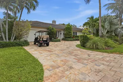 571 S Mashta Dr, Key Biscayne, FL 33149 - Photo 3