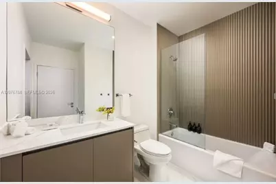 329 NE 28th St #707, Miami, FL 33137 - Photo 23