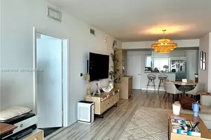 601 NE 36th St, Miami, FL 33137 - Photo 11