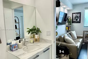 601 NE 36th St, Miami, FL 33137 - Photo 21