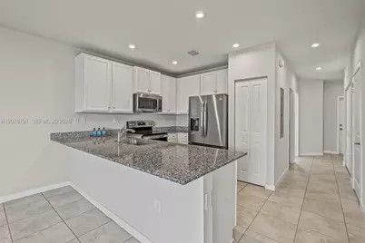 446 NW 11th Ave #446, Florida City, FL 33034 - Photo 9