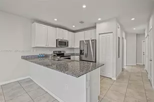 446 NW 11th Ave, Florida City, FL 33034 - Photo 9