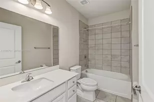 446 NW 11th Ave, Florida City, FL 33034 - Photo 7