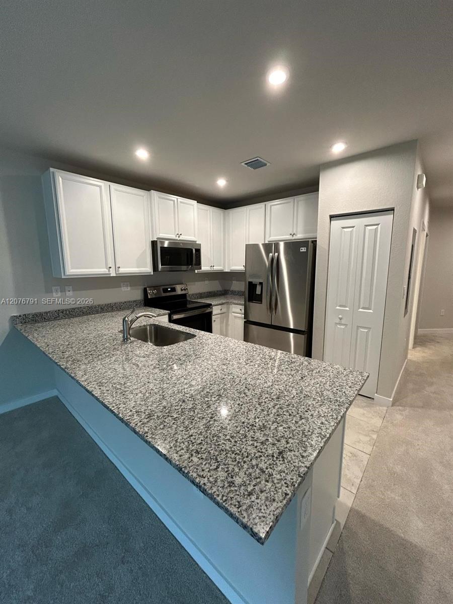 446 NW 11th Ave #446 - 446 NW 11th Ave #446, Florida City, FL 33034 Luxury Property | Jose Angel Pina