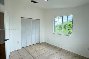 923 SE 16th Ct, Homestead, FL 33034 - Photo 17