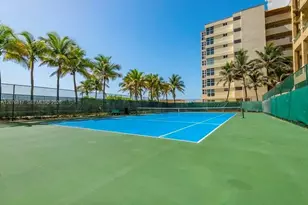 [Address not provided], Hallandale Beach, FL 33009 - Photo 9